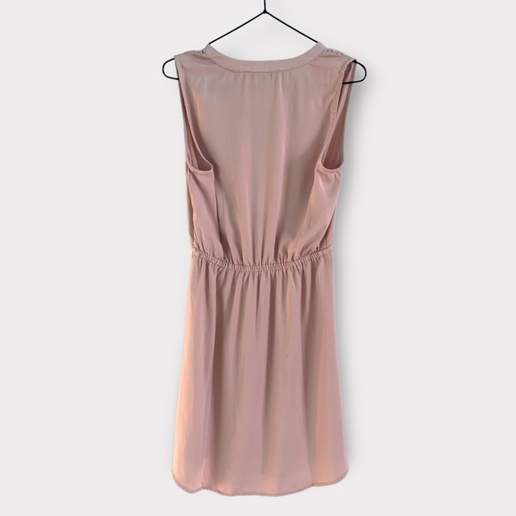 DYNAMITE Blush pink chiffon dress - Picture 2 of 3